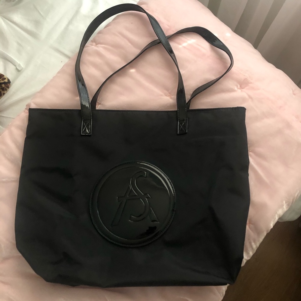 !NWOT! Black Nylon Ashley Stewart Tote